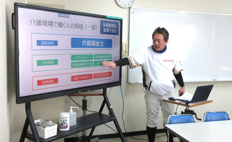 鶴巻温泉病院　院長ブログ　厚木市立南毛利中学校でキャリア説明会と野球教室を開催