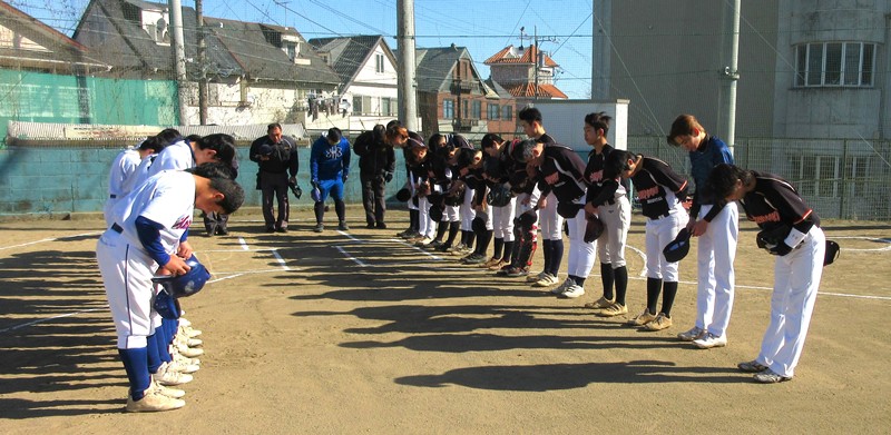 鶴巻温泉病院　院長ブログ　厚木市立南毛利中学校でキャリア説明会と野球教室を開催