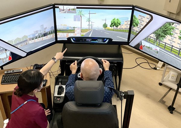 ドライブシミュレーター